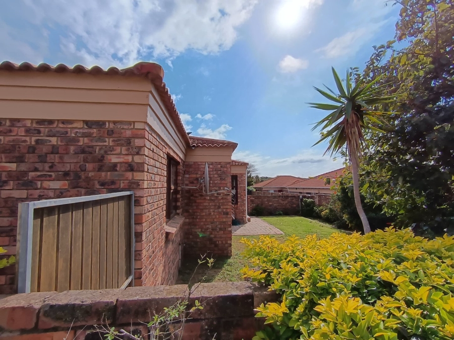 2 Bedroom Property for Sale in Humewood Eastern Cape